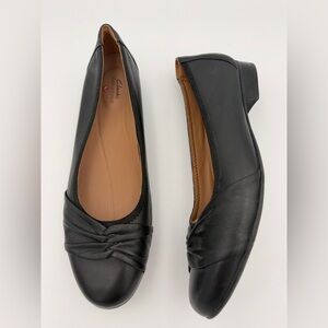 Clarks Unstructured Un Blush Wish Black Leather Flats - Size 10